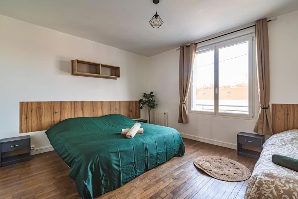 La "Taniere" Pour 6 Personnes Apartment Isles-sur-Suippe Bagian luar foto