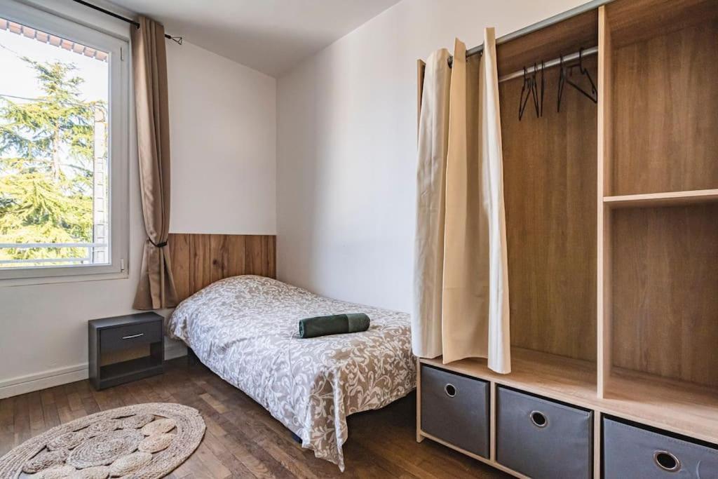 La "Taniere" Pour 6 Personnes Apartment Isles-sur-Suippe Bagian luar foto